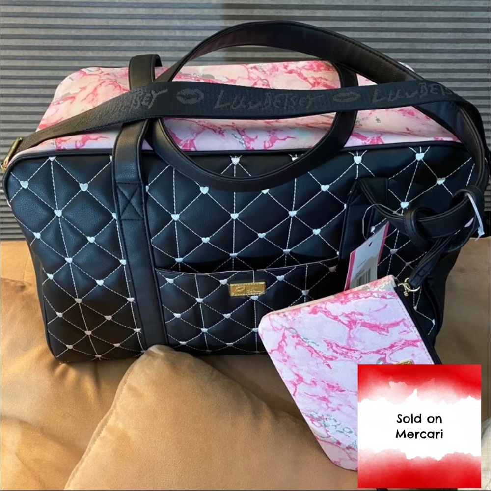 Betsey Weekender with Crossbody Wristlet (NWT)